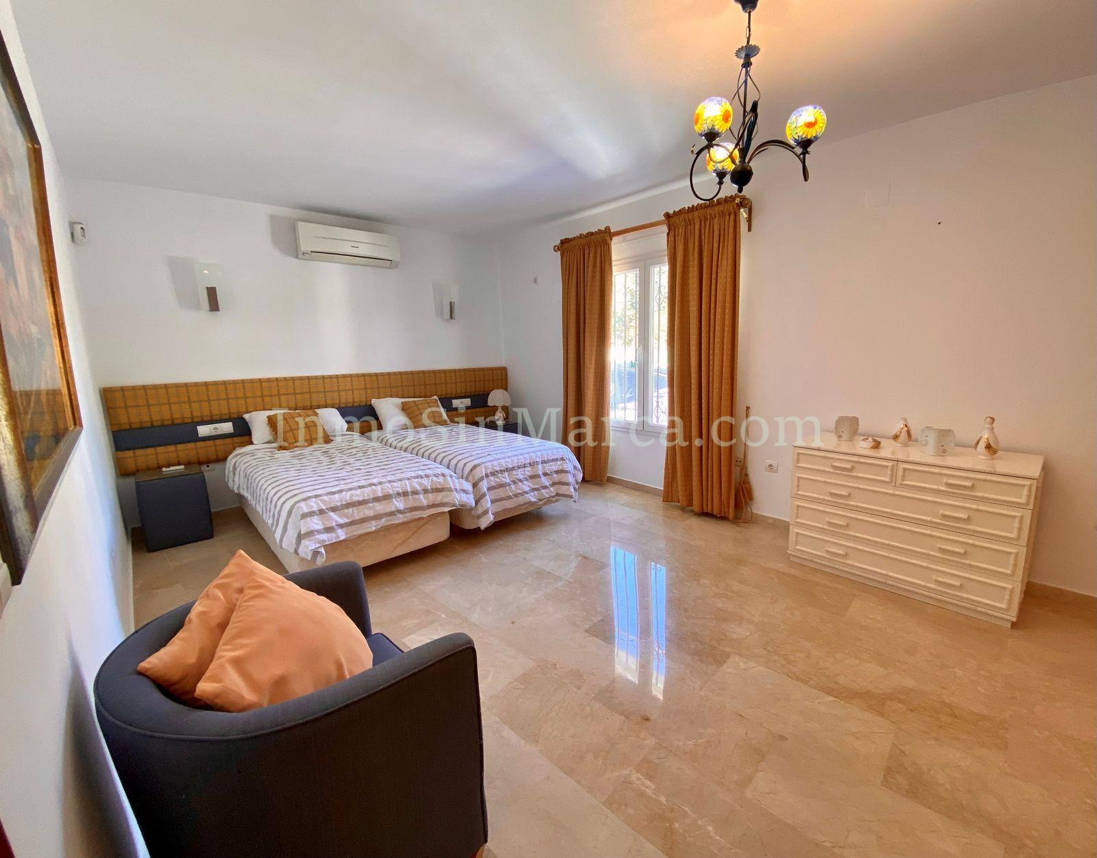 Detached Villa For Sale In Benalmadena_12
