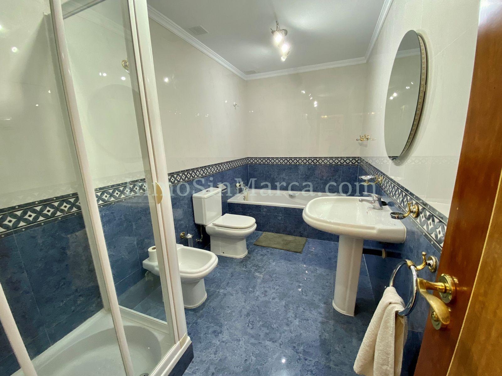 Detached Villa For Sale In Benalmadena_13