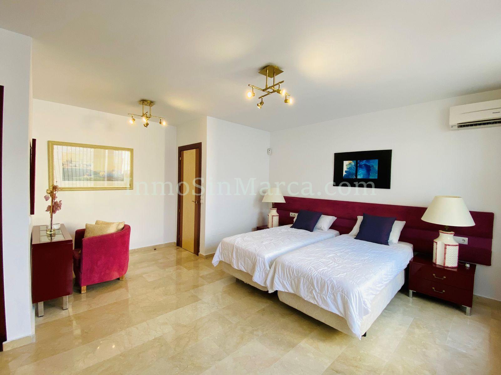Detached Villa For Sale In Benalmadena_14